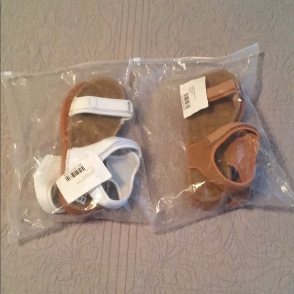 ♠️10/$10! Sandal Bundle - Picture 8 of 8